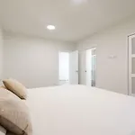 De